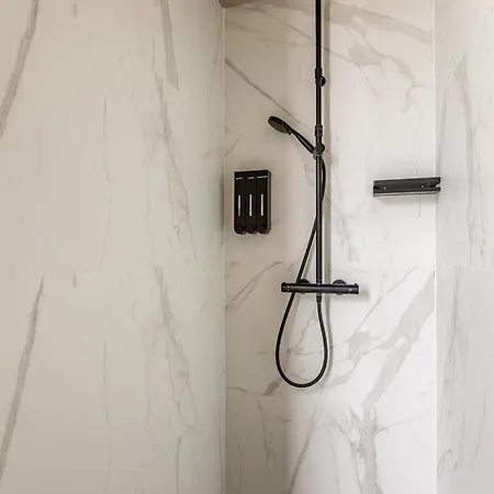 Shortstay ホームステイ *